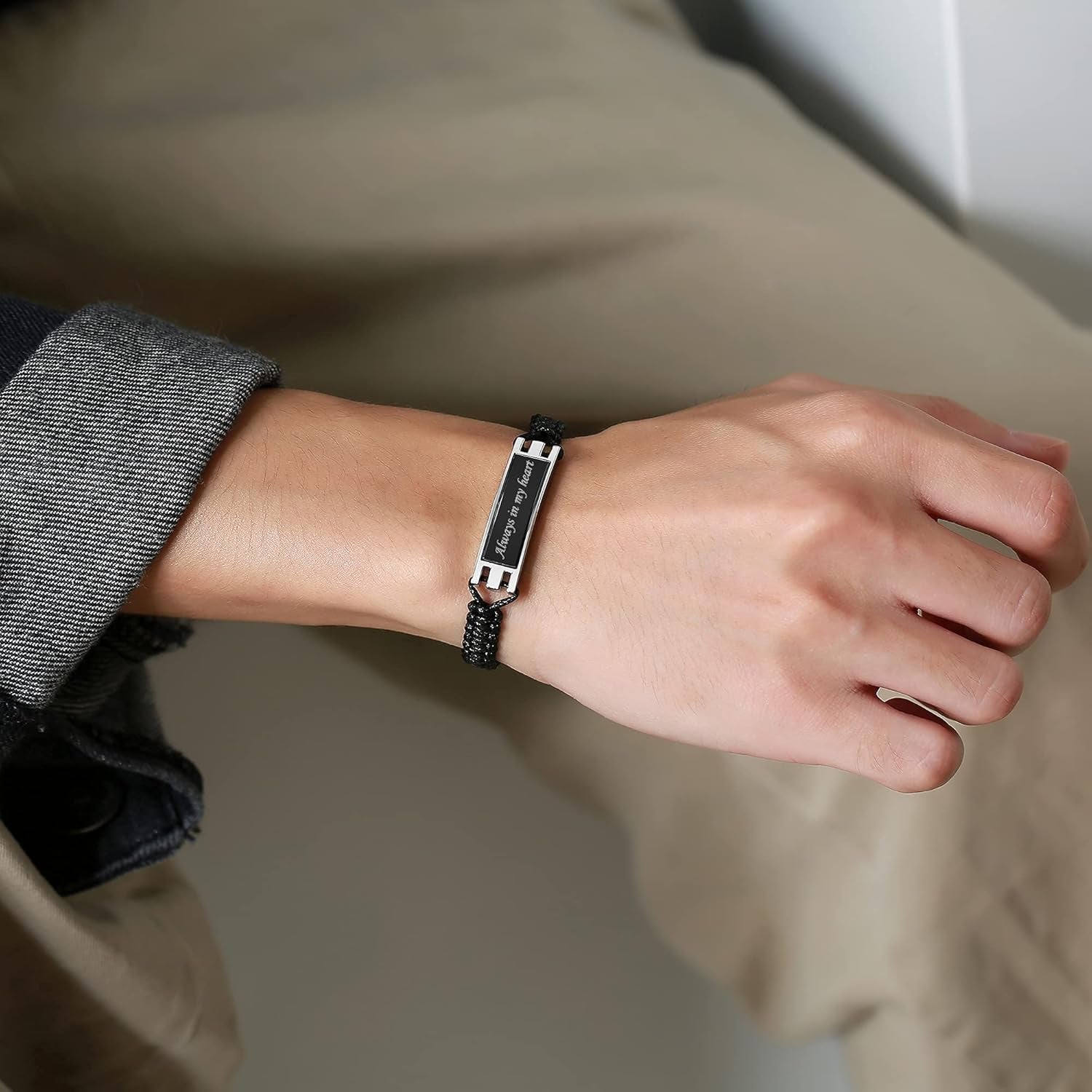Adjustable Cremation Memorial Urn Bracelet, Stainless Steel Cremation Manmade Braided Urn Bracelet Keepsake Urn Bracelet for Ashes with Fill Kit